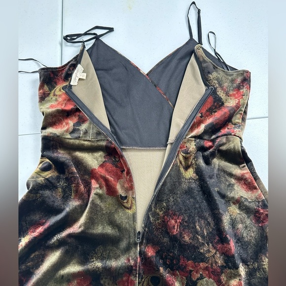 Mystree Velvet Earthy Surplice Spaghetti Strap Dress Victorian Dark Romance - Picture 11 of 14